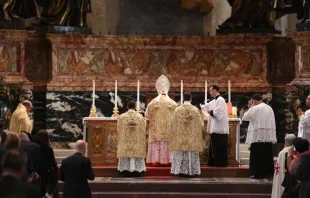 Cardinal Raymond Burke celebrates a pontifical high Mass  during the Summorum Pontificum Pilgrimage in Rome on Oct. 25, 2014. Daniel Ibanez/CNA